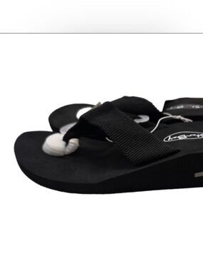Star Bay Black Wedge Flip Flops Sandals Various Sizes